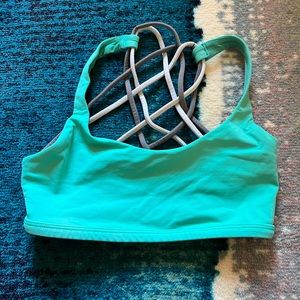 Lululemon free to be bra- wild *light support, A/B cup in teal size 2